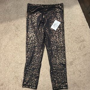 NWT Zyia Light n Tight 7/8 high rise black with rose gold   Flakes